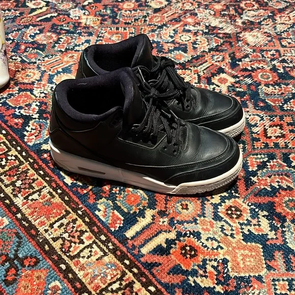 Air Jordan - Picture 2 of 4